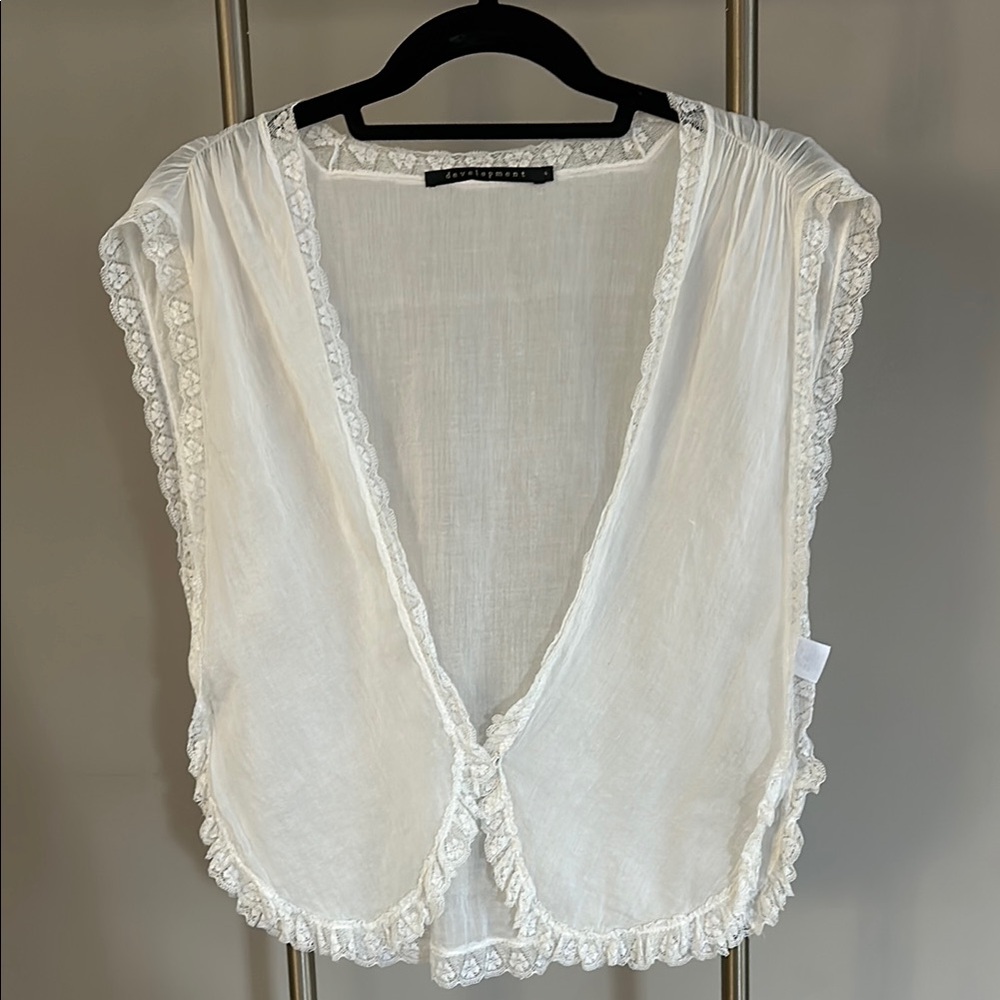 Development ,Phillip Lim’s Former Brand White Cotton Voile Lace Trim Vest Size 4